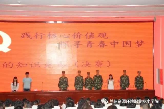 《繁花》隐秘的科幻元素:爷叔来自未来,料事如神,助力阿宝发迹
